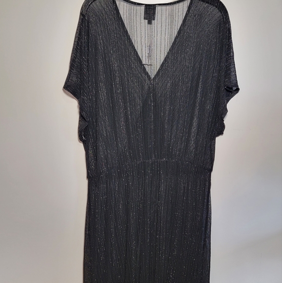 Size large, new with tags reitmans dress - Picture 3 of 3